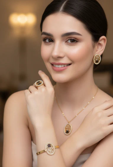 Vintage Rose Emblem Jewelry Set